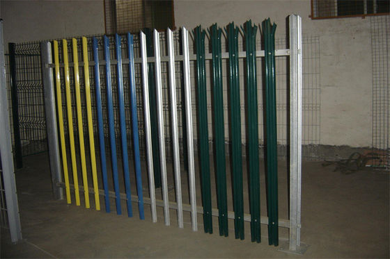 Heavy Duty UK Market W Pale Galvanized Coated Black Steel Palisade Fencing Round Shape