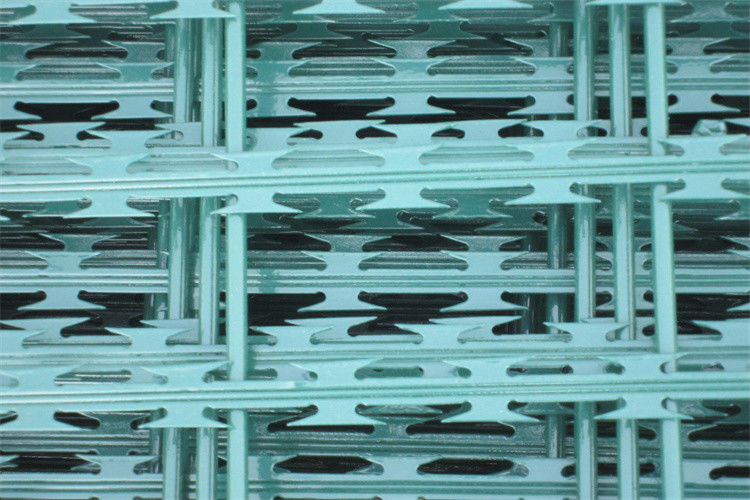 Diamond Opening Razor Barbed Wire Mesh Fence For Factory Or Prison