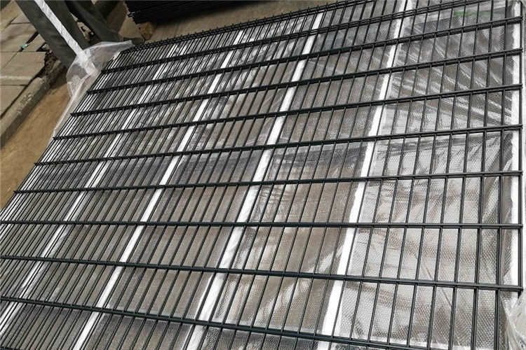 Green PVC Coated Double Wire Welded Fence & Galvanized Welded Wire Mesh