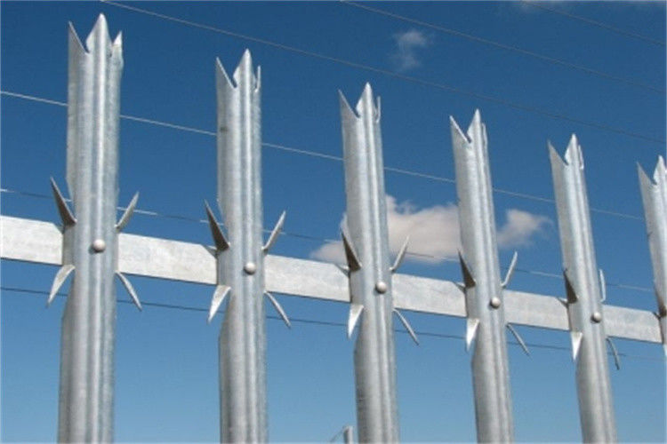 Factory Supply Hot Dip Galvanised Palisade Fence Easily Assembled For Steel Tower